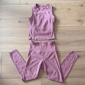 Move Theology Women's Pink Activewear Set Size S